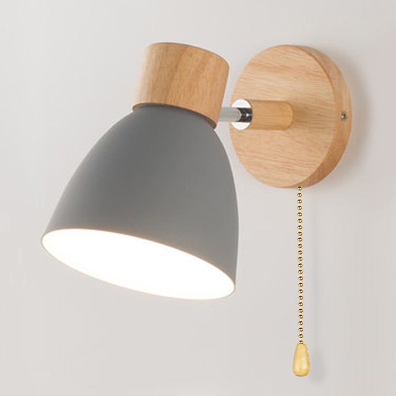 Scandinavische houten wandlamp