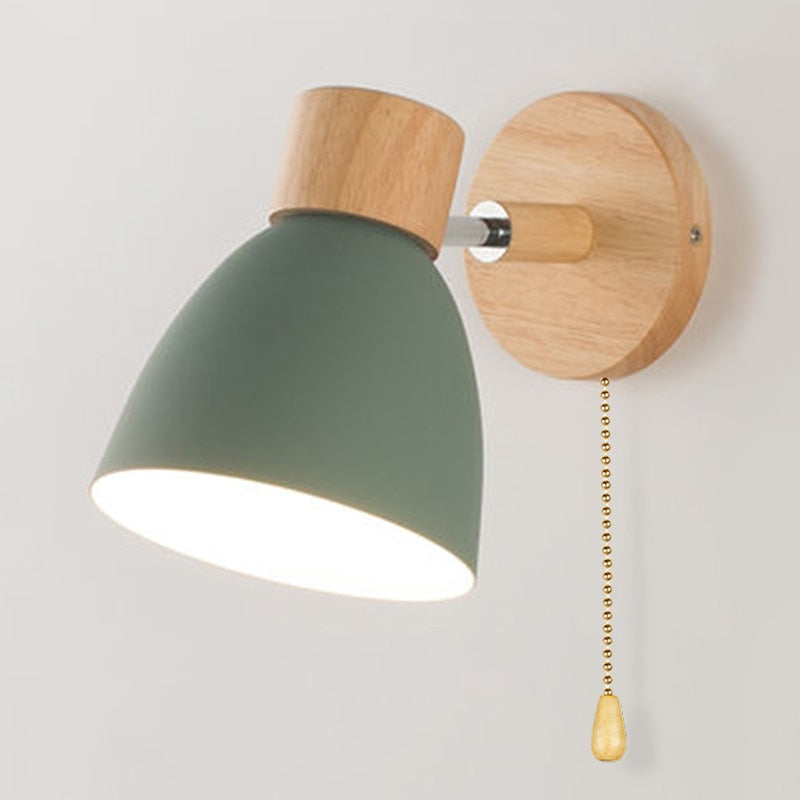 Scandinavische houten wandlamp