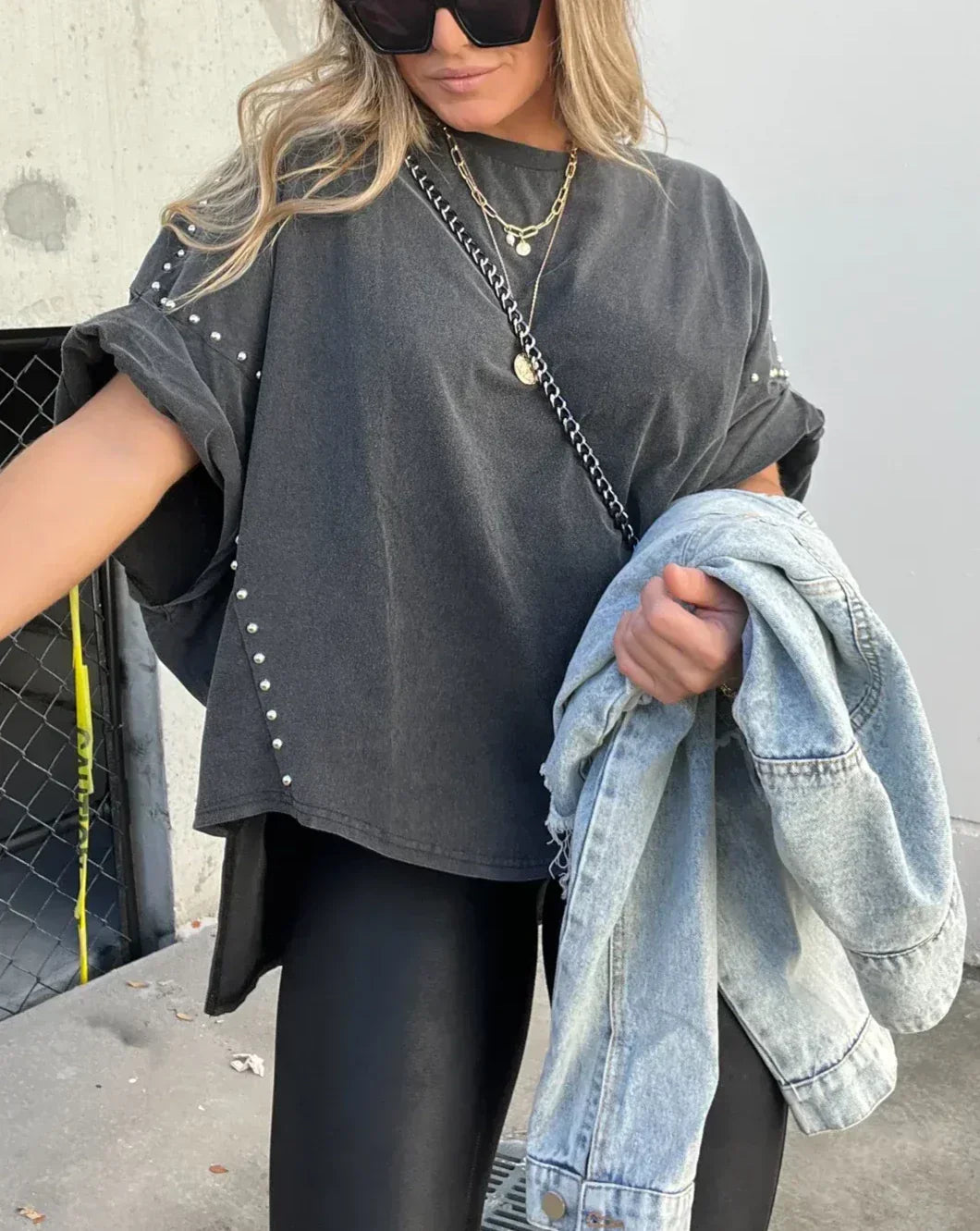 T-shirt voor dames Athaliah | Oversized T-shirt met studs